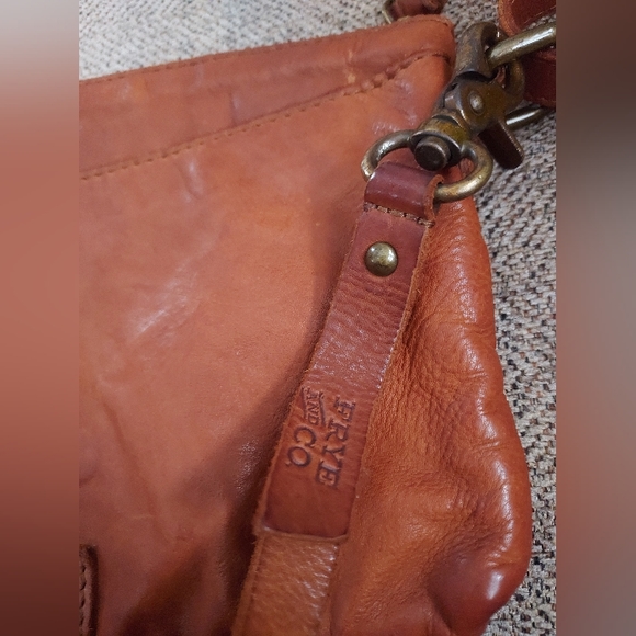 Frye & Co Greta Woven Crossbody leather bag - Picture 4 of 4